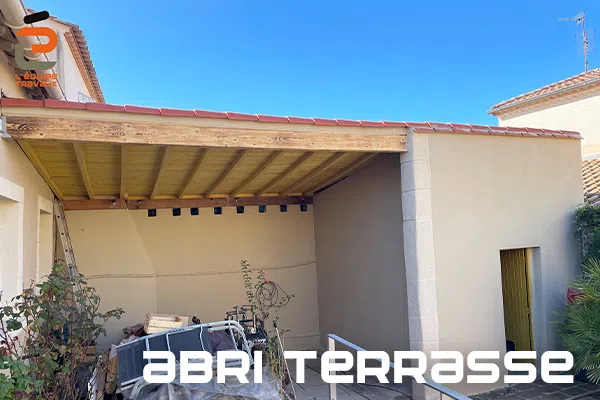 Chantier enduit monocouche - réalisation d'un abri terrase et pool house à Vergèze