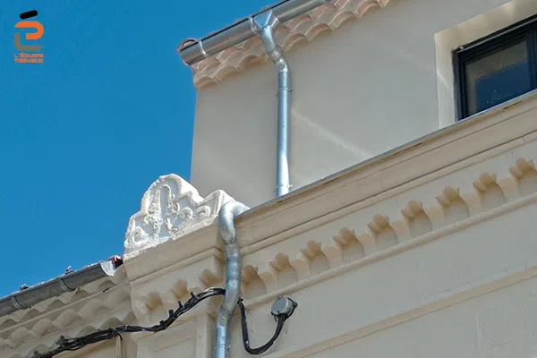 Réalisation d'ouvrages de zinguerie dans le cadre de la rénovation d'un hôtel particulier à Alès