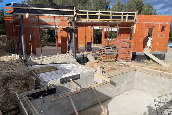 Chantier maçonnerie pour la construction d'une villa à Calvisson