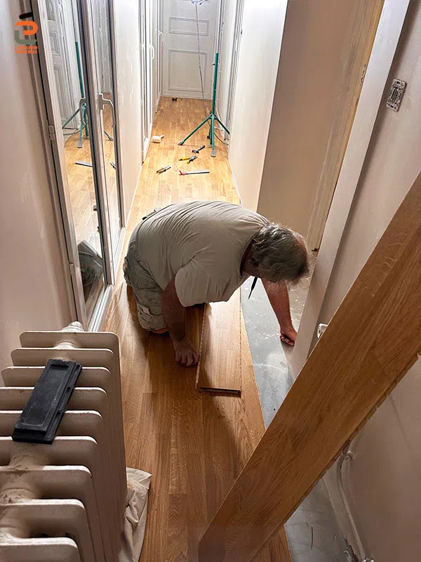Pose d'un nouveau parquet en chêne massif à Nîmes