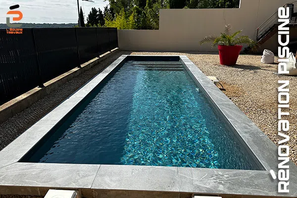 Piscine rénovée à Milhaud