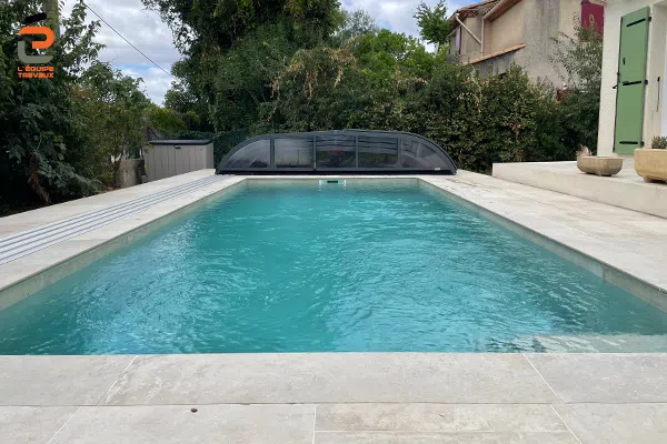 Nouvelle piscine et terrasse après rénovation à Montpellier